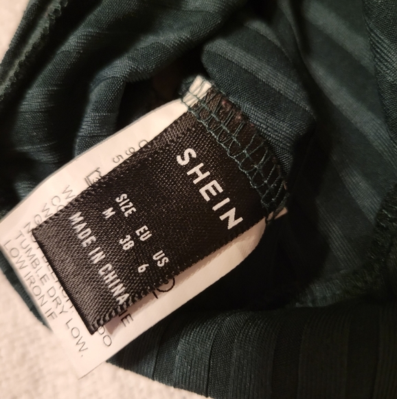 HALTER TOP GREEN STRAPPY TANK TOP - Picture 4 of 5